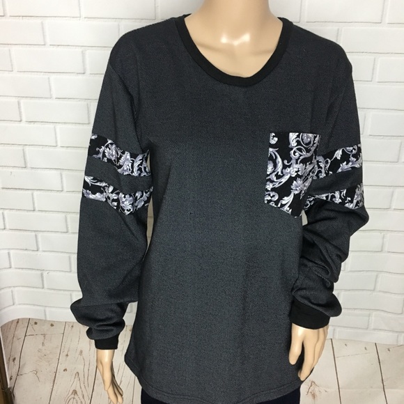 🛍Subtle Tees🛍 - Picture 5 of 7